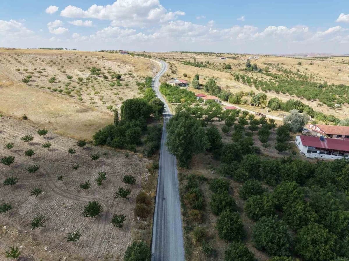 Hekimhan’da 7 mahallenin ulaşımını rahatlatan yol çalışması tamamlandı