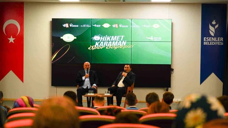 Esenler Belediyesi Gençlik ve Spor Hizmetleri Müdürlüğü tarafından düzenlenen Spor Söyleşisi’nde gençlerle bir araya gel