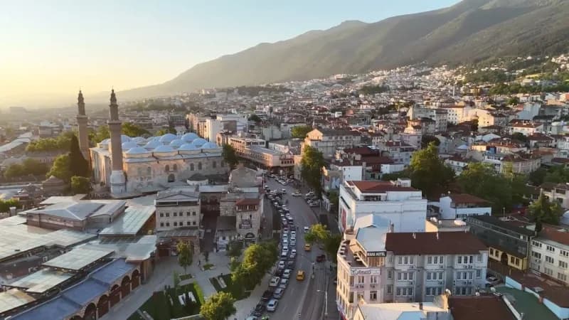 Bursa Ulu Camii’nin tanıtımında manevi kimliğinin ve ibadet işlevinin ön plana çıkarılması gerektiği