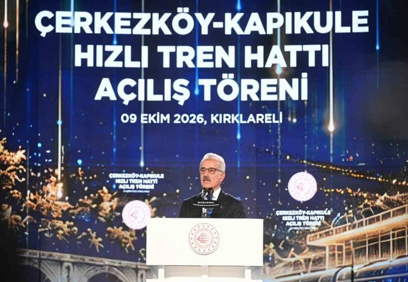 Ulaştırma ve Altyapı Bakanı Abdulkadir Uraloğlu, "Çerkezköy-Edirne arasında ilk yolculu Hızlı trenimiz Edirne’den yola ç