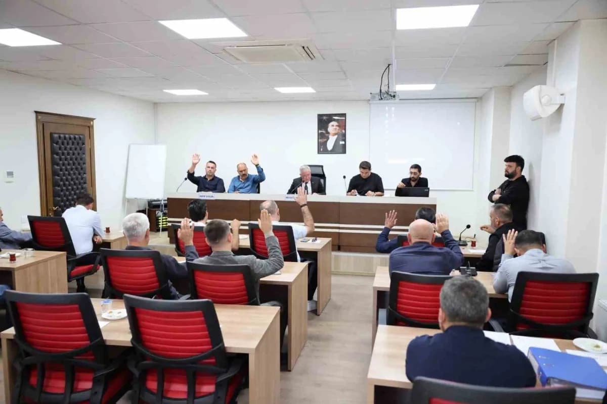 T.c. Honaz Belediyesi Ekim Ayı Olağan Meclis Toplantısı gerçekleştirildi. Toplantıda, Honaz Belediyesi’nin 2027 yılı büt