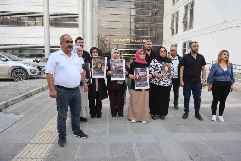Yaşar ailesi ve yakınları