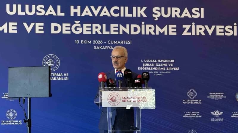 1. Ulusal Havacılık Şurası İzleme ve Değerlendirme Zirvesi’nde konuşan Ulaştırma ve Altyapı Bakanı Abdulkadir Uraloğlu,