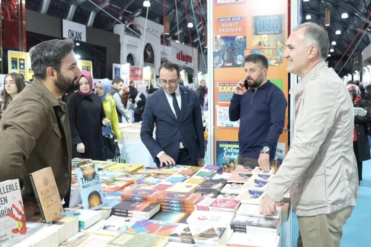 İnegöl Belediyesi tarafından her yıl düzenlenen İnegöl Kitap Günleri, 2026 yılında 10. Kez kitapseverlerle buluşmaya haz