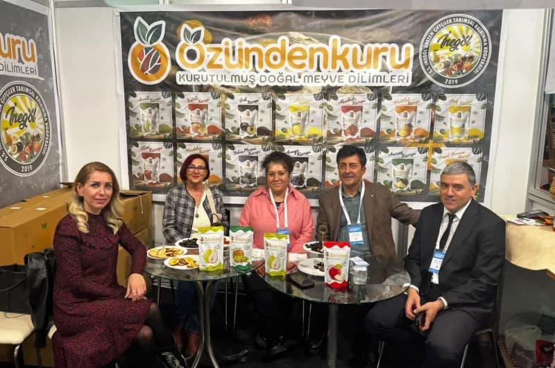 İnegöl’ün Tarım değerleri, İnegöl Belediyesi ve İnegöl Üreten Çiftçiler Kooperatifi iş birliğiyle Bursa Tarım Fuarı’nda