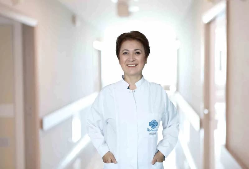 Nöroloji uzmanı Hatice Yelda Yıldız inme hastalığı hakkında bilgi verirken