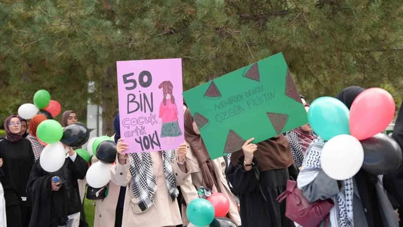 İnönü Üniversitesinde Filistin’e destek için tek yürek oldular