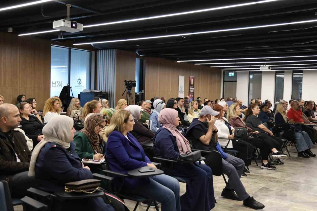 Kocaeli Kitap Fuarı’nda insan Zekası ve potansiyelini anlatan Prof. Dr. Uğur Batı, insanların sahip oldukları kapasiteni