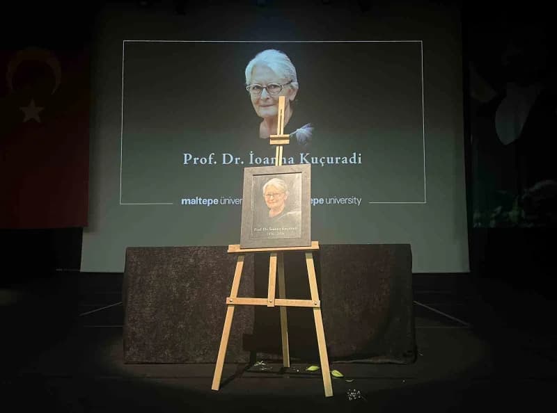 Prof. Dr. İoanna Kuçuradi'nin vefatı dolayısıyla Maltepe Üniversitesi'nde tören düzenlendi.