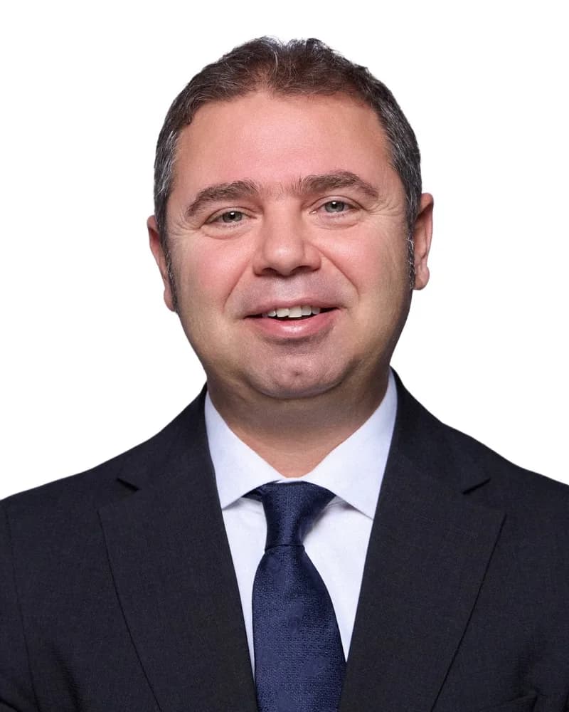 İş Bankası Grubu üst yönetiminde yapılan değişikliklerle Bankanın icra kuruluna dört yeni Genel Müdü