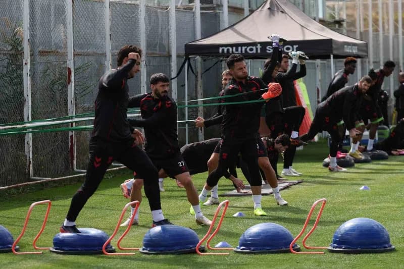 Trendyol 1. Lig’in 9. Haftasında sahasında Pendikspor’u konuk edecek Sivasspor, karşılaşmanın hazırlıklarını sürdürüyor.