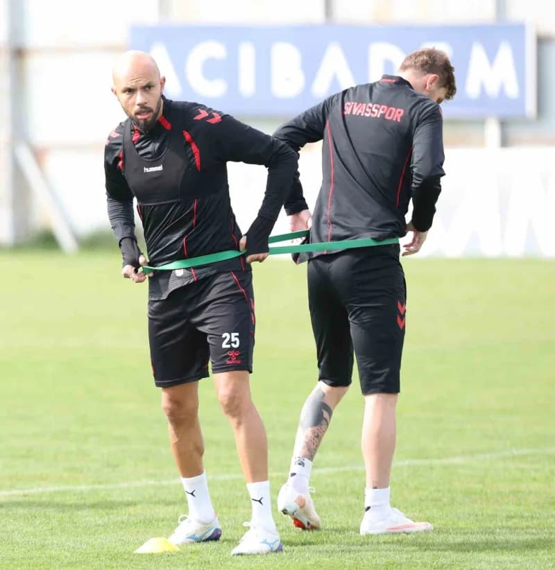 Trendyol 1. Lig’in 12. Haftasında Ümraniyespor’a konuk olacak Sivasspor, bu karşılaşmanın hazırlıkla