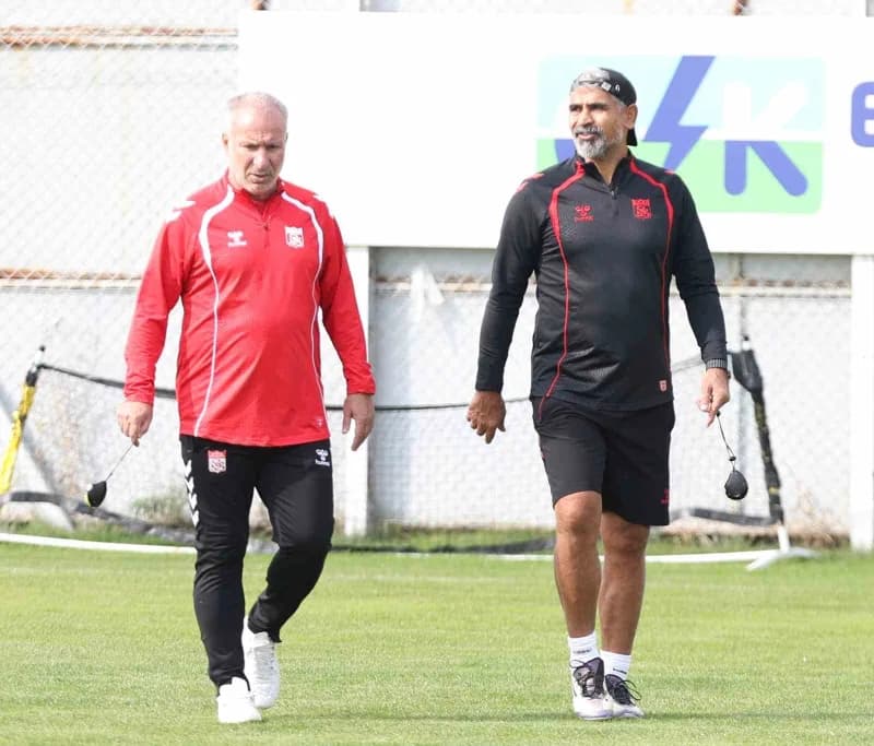 Trendyol 1. Lig’in 12. Haftasında Ümraniyespor’a konuk olacak Sivasspor, bu karşılaşmanın hazırlıkla
