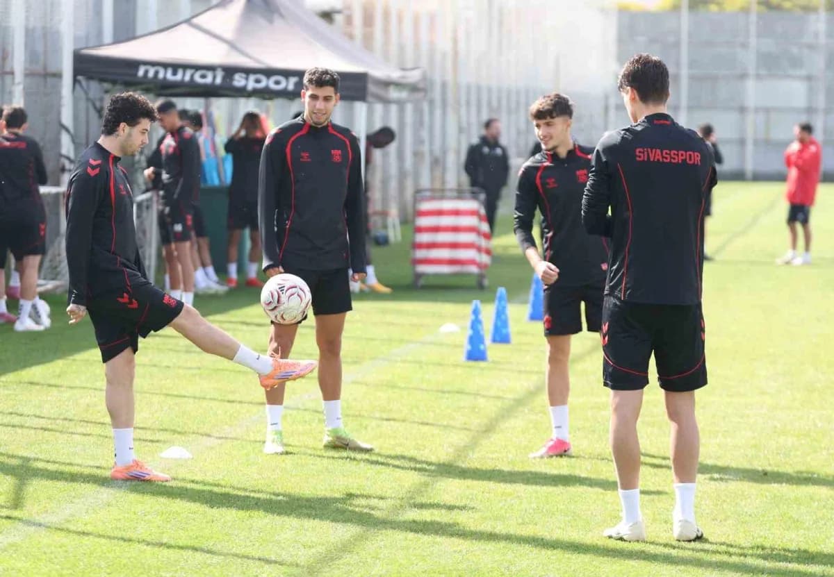Trendyol 1. Lig’in 12. Haftasında Ümraniyespor’a konuk olacak olan Sivasspor, bu karşılaşmanın hazır