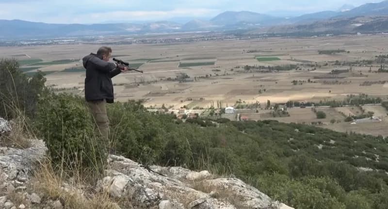 Yaban domuzları için avcılar, sürek avına çıktı