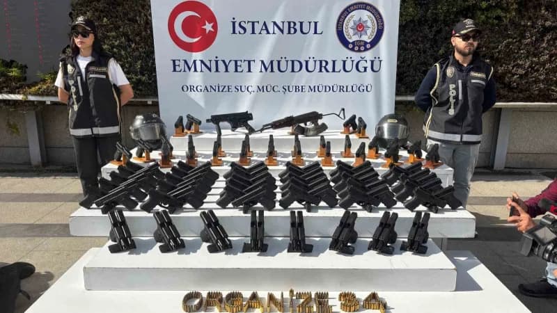 Çetelerden ele geçen suç unsurları emniyette sergilendi