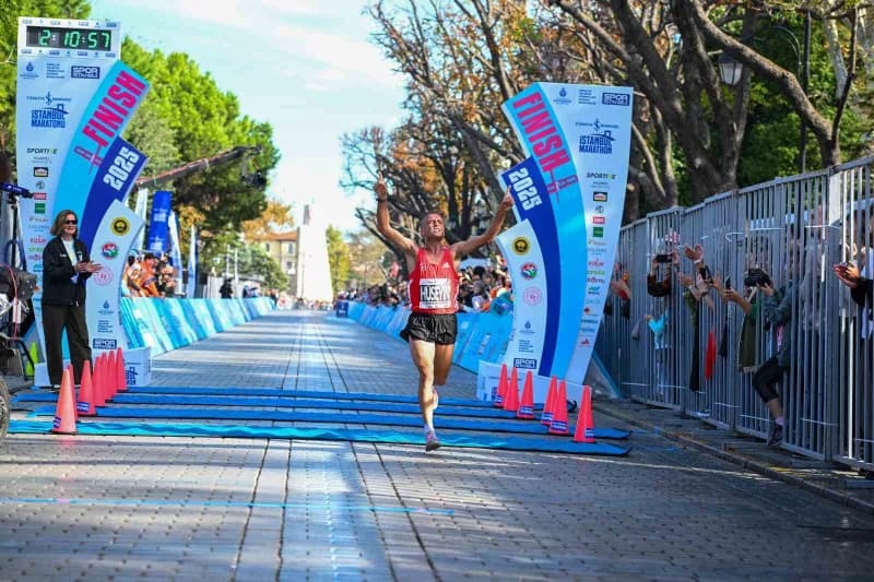İstanbul Büyükşehir Belediyesi (İBB) Gençlik ve Spor Hizmetleri Dairesi Başkanlığı ve İBB Spor İstan