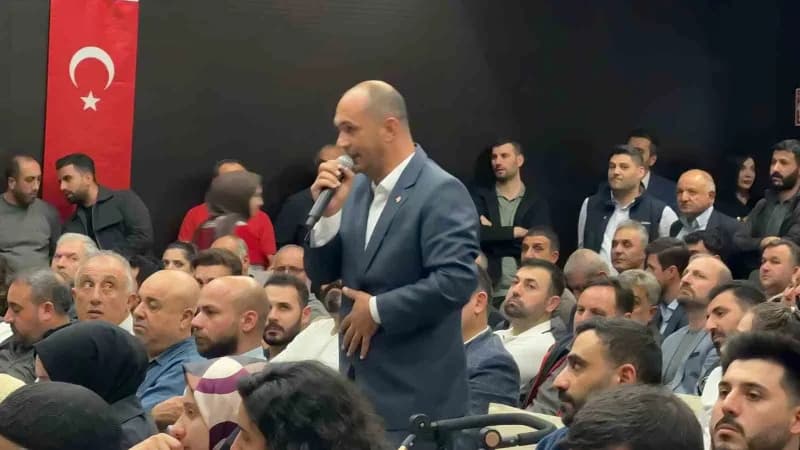 AK Parti İstanbul İl Başkanlığı tarafından düzenlenen "İstanbul’u Dinliyoruz" buluşmalarının üçüncüs