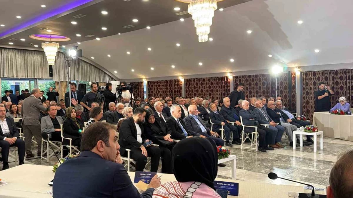 AK Parti İstanbul İl Başkanlığı tarafından İstanbul’un sorunlarını, vatandaşların beklentilerini ve kentin geleceğine il