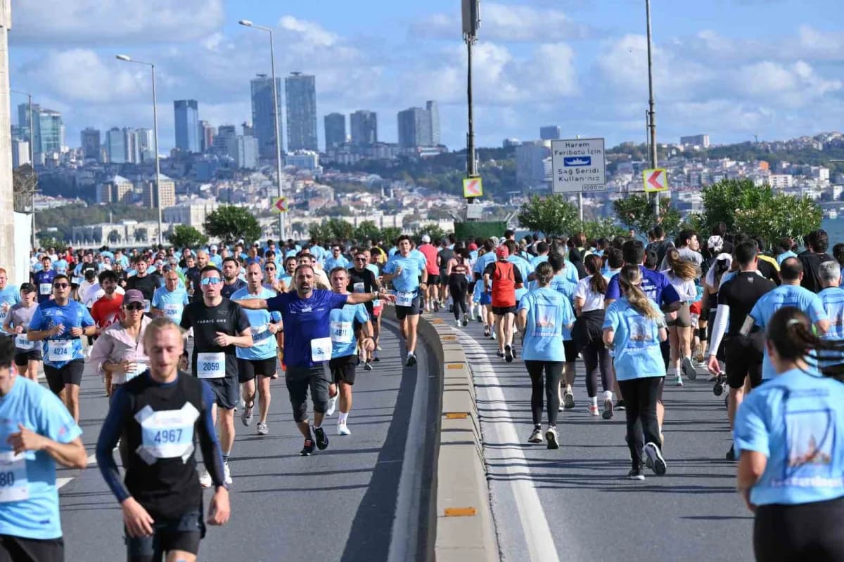 İstanbul’u Koşuyorum etkinliğinin Avrupa etabı yaklaşık 5 bin 500 koşucunun katılımıyla gerçekleştirildi.