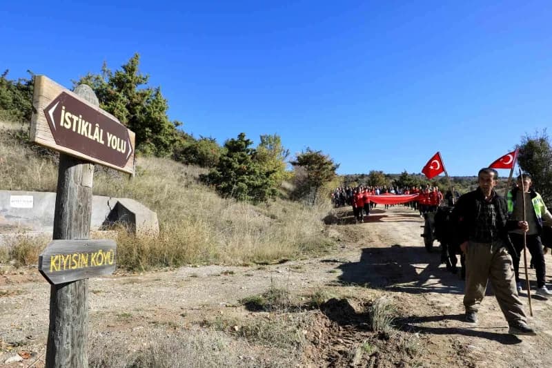 Çankırı’da, Kurtuluş Savaşı’nda silahların cepheye ulaştırıldığı yolda "17. İstiklal Yolu Yürüyüşü"