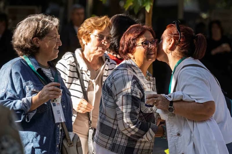 İzmir Büyükşehir Belediyesi’nin 60 Yaş ve üzeri vatandaşları aktif yaşama ve hayat boyu öğrenmeye te