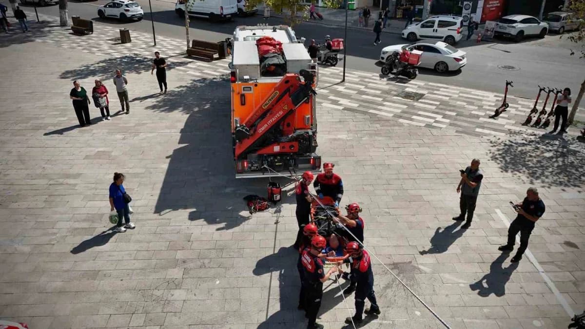 İZSU Genel Müdürlüğü Buca Şube Müdürlüğü hizmet binasında, olası yangın ve Acil durumlara karşı hazırlıkların güçlendiri