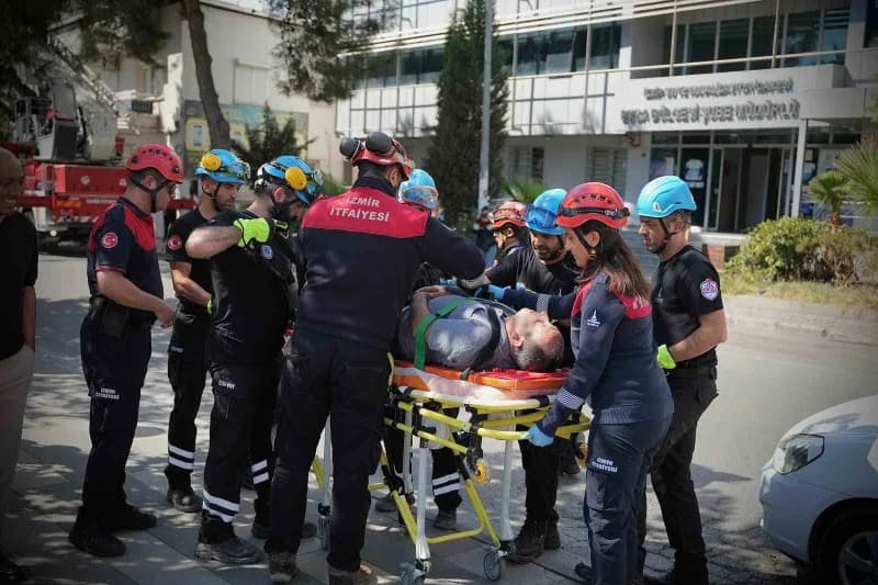 İZSU Genel Müdürlüğü Buca Şube Müdürlüğü hizmet binasında, olası yangın ve Acil durumlara karşı hazırlıkların güçlendiri