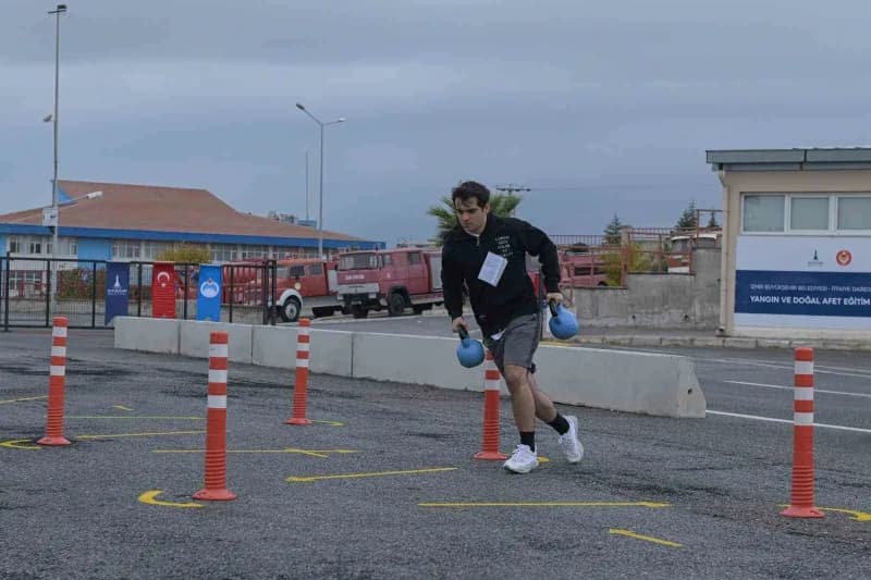 İzmir Büyükşehir Belediyesi, 2026 KPSS puanıyla 90 Zabıta memuru alımı yapacak. Lisans mezunları içi