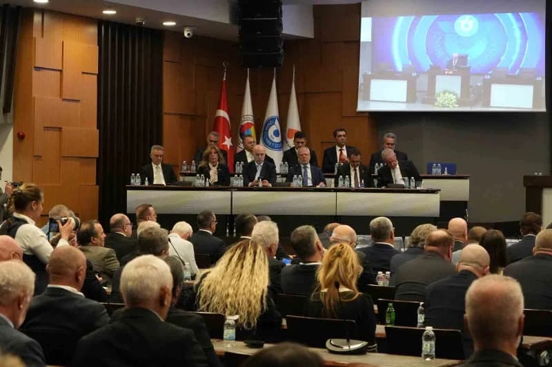 İzmir Ticaret Odası (İZTO) 2026-2030 dönemi Yönetim Kurulu, disiplin Kurulu, TOBB Genel Kurulu delegeleri seçimi yapıldı