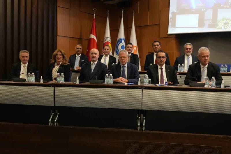 İzmir Ticaret Odası (İZTO) 2026-2030 dönemi Yönetim Kurulu, disiplin Kurulu, TOBB Genel Kurulu delegeleri seçimi yapıldı