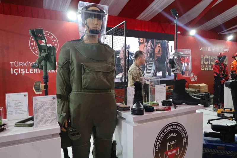 Jandarma Özel Mayın Arama ve Temizleme Tabur Komutanlığı tarafından kullanılan yerli ve milli ürünler TEKNOFEST Güneydoğ