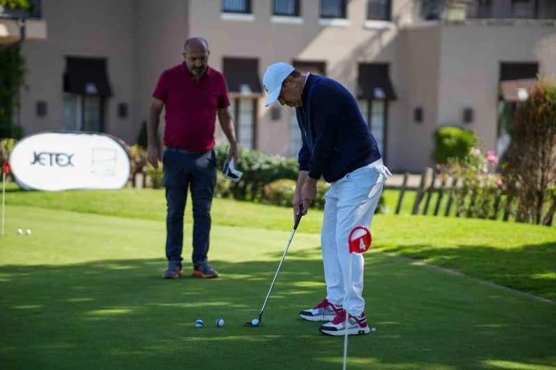 Kemer Country Golf Kulübü'nde düzenlenen JETEX-İGA Golf Cup turnuvasından bir kare