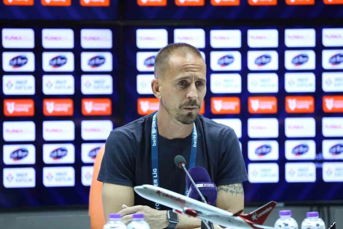 Karşılaşmanın ardından açıklamalarda bulunan Alanyaspor Teknik Direktörü Joao Pereira, istedikleri oyunu sahaya yansıtam