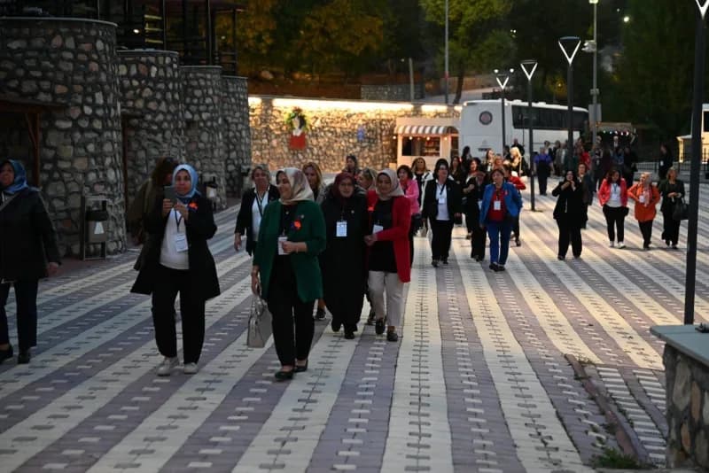 Kadın Muhtarlar Isparta’ya hayran kaldı: “Çok güzel yatırımlar var”