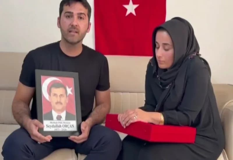 Kahramanmaraş Türkoğlu'nda kavgayı ayırmaya çalışan polis memuru Seydullah Orçan'ın ailesi adalet çağrısında bulunuyor