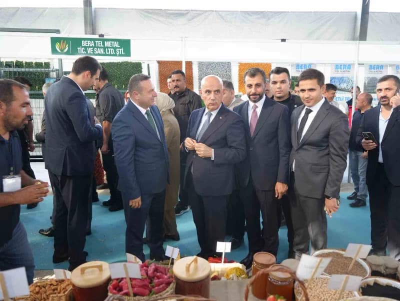 Açılışa, 66. Hükümet Tarım ve Orman Bakanı Prof. Dr. Vahit Kirişci, Vali Mükerrem Ünlüer, AK Parti Kahramanmaraş Milletv