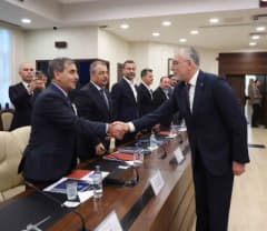 Kamu Personeli Danışma Kurulu toplantısında Çalışma ve Sosyal Güvenlik Bakanı Vedat Işıkhan konuşma yapıyor