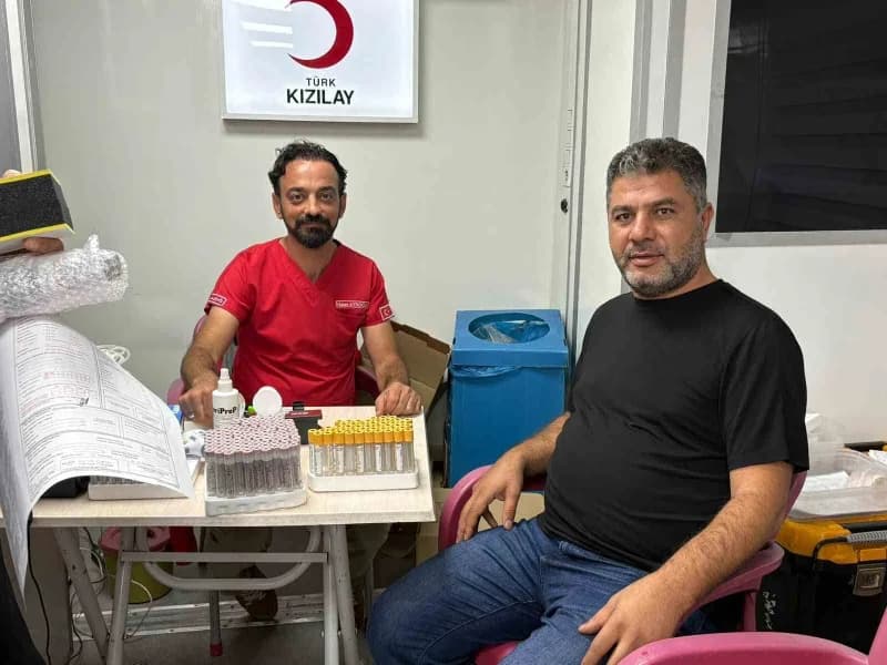 Elazığ Medilines Hastanesi ve Türk Kızılayı iş birliğiyle Kızılay Haftası kapsamında düzenlenen etkinlikte, hastane pers