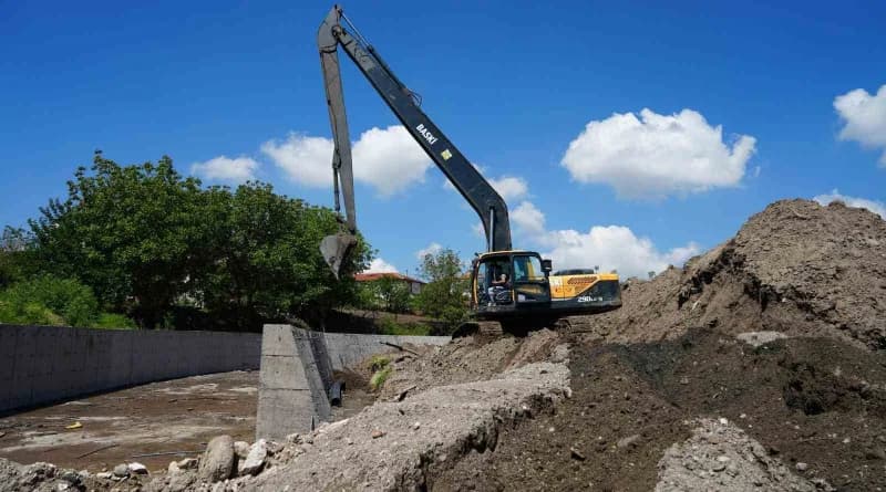 Ortaca Mahallesi’nin Kanalizasyon sorunu çözüldü