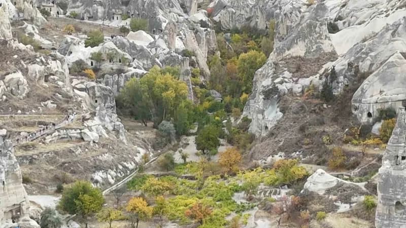 Doğal güzelliği, tarihi dokusu ve mistik atmosferiyle her mevsim ayrı bir güzelliğe bürünen Kapadoky