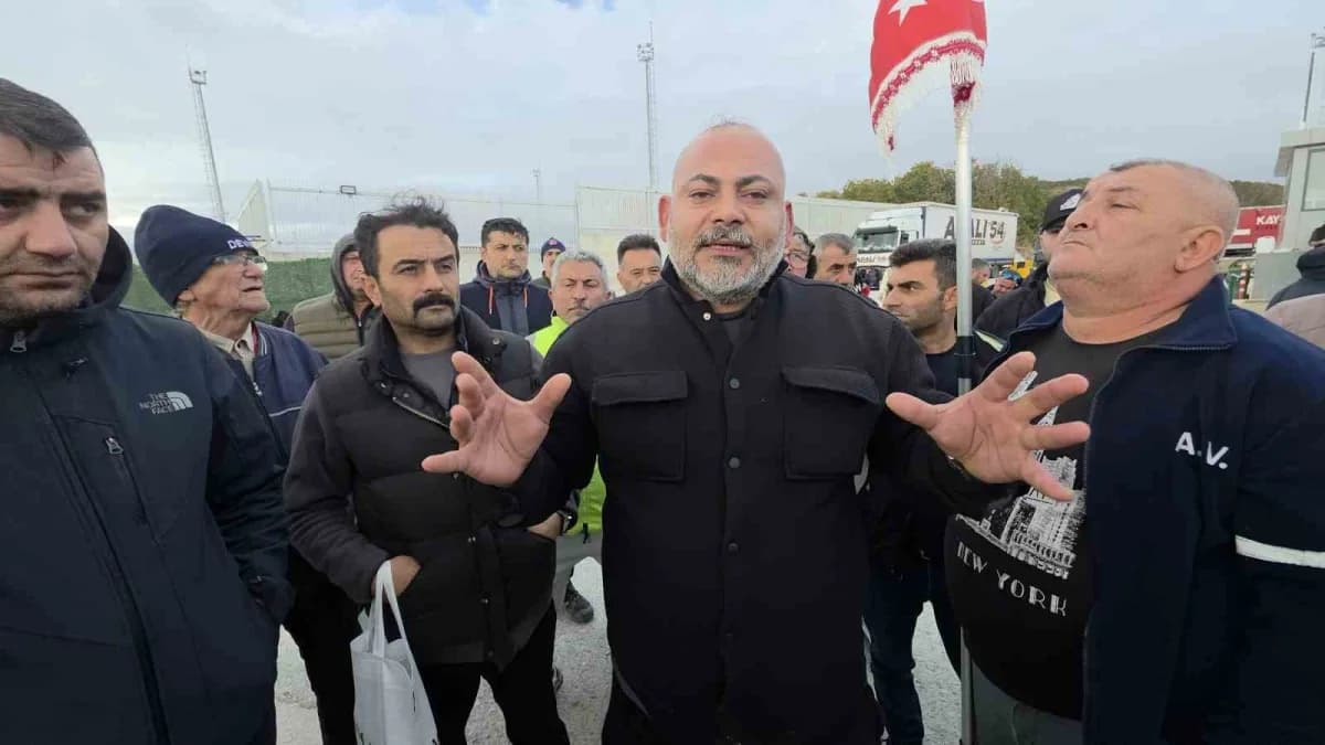 Edirne Kapıkule ve Hamzabeyli sınır kapılarında bekleyen tır şoförleri