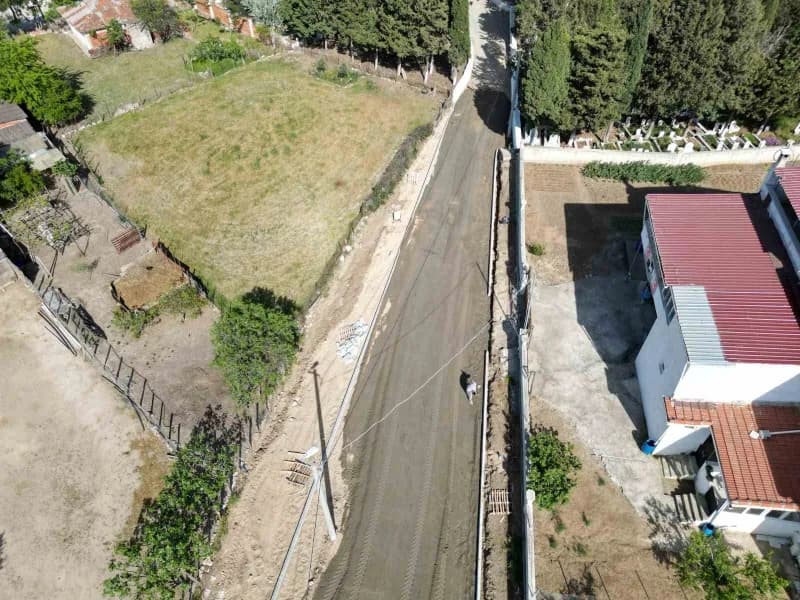 Karabiga Belediye Başkanı Ahmet Elbi, Karabiga beldesinde köy ve mahalle muhtarlarıyla bir araya geldiği toplantıda, Kar
