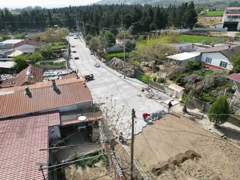 Karabiga Belediye Başkanı Ahmet Elbi, Karabiga beldesinde köy ve mahalle muhtarlarıyla bir araya geldiği toplantıda, Kar