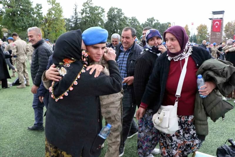 Safranbolu ilçesinde Jandarma Komando Eğitim Merkezi'nde eğitimlerini tamamlayan 2 bin 155 Jandarma