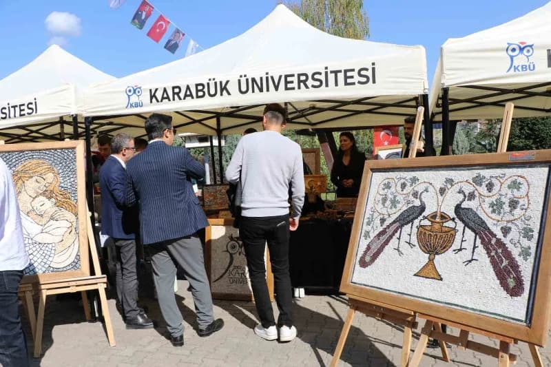 Karabük Üniversitesi (KBÜ) tarafından düzenlenen "Kbüfest 81 İl Karabük Üniversitesinde Buluşuyor" etkinliğinde 81 ilden