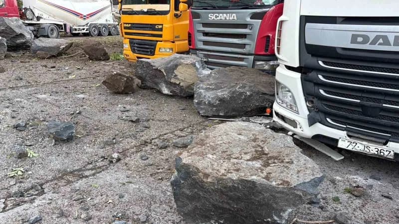 Artvin’de Karadeniz Sahil Yolu’nun Arhavi-sarp arasındaki yaklaşık 30 kilometrelik bölümünde son yıl