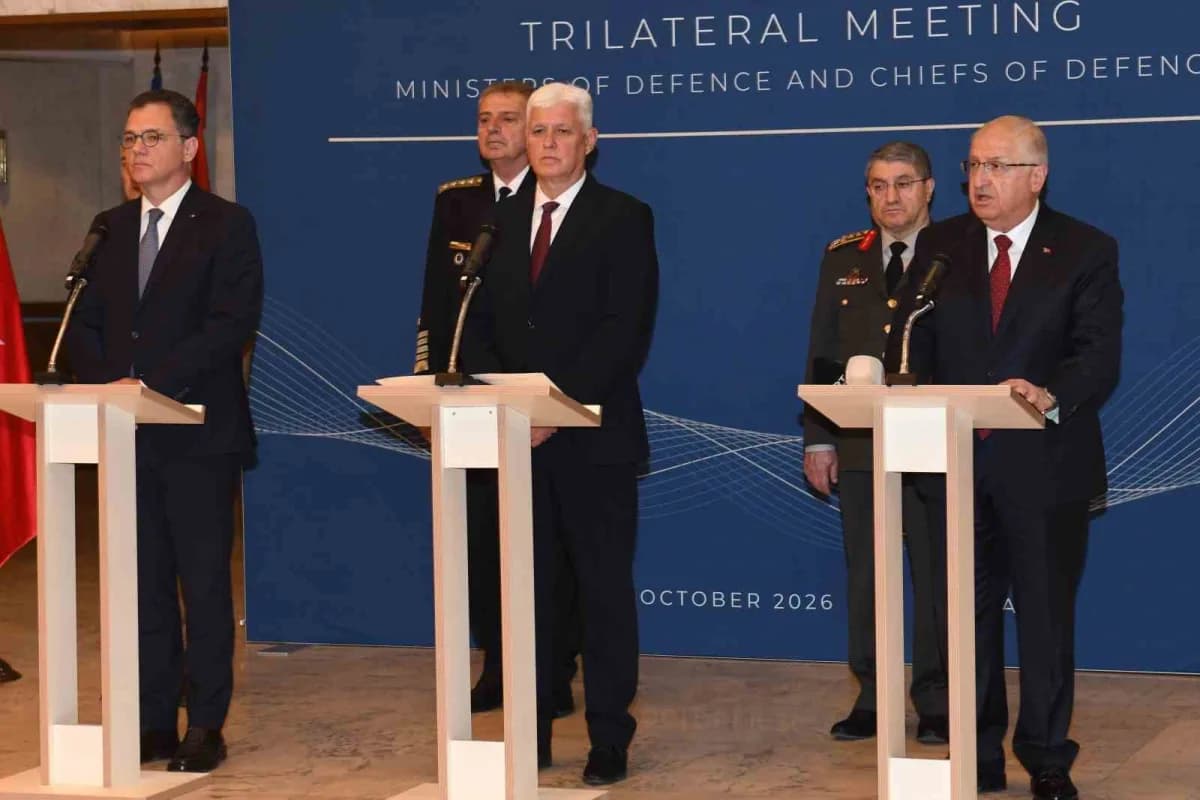 Bakan Yaşar Güler, Bulgaristan ve romanyalı mevkidaşlarıyla ortak basın Toplantısı yaptı