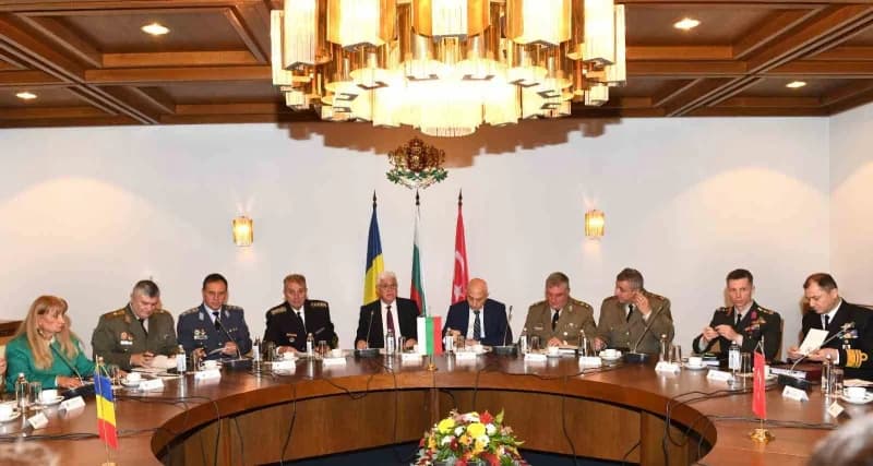 Türkiye-Bulgaristan-Romanya Savunma Bakanları ve Genelkurmay Başkanları Toplantısı yapıldı