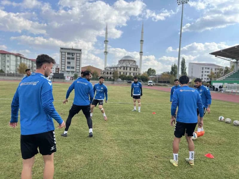 Kars 36 Spor, Ziraat Türkiye Kupası 3. Turunda sahasında oynayacağı Antalyaspor maçının hazırlıkları